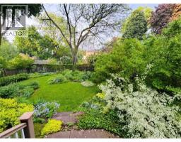 122 DUNBAR Road S - 24