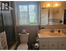 2340 WILSON Street W - 14