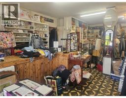 2340 WILSON Street W - 8