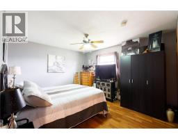 51 WELLINGTON Street - 22