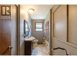 51 WELLINGTON Street - 25