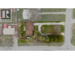 51 WELLINGTON Street - 44