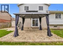 318 BURNETT Avenue - 33