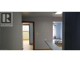 36 JOHN Street W - 25