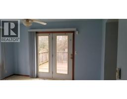 36 JOHN Street W - 27