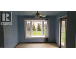 36 JOHN Street W - 28