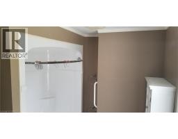 36 JOHN Street W - 31