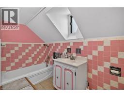 8011 LEEMING Road - 29