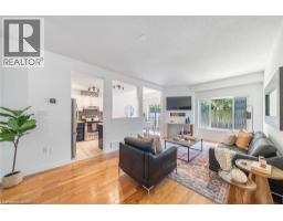 10 LIDDYCOAT Lane UnitNo. 4 - 10