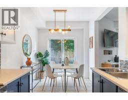 10 LIDDYCOAT Lane UnitNo. 4 - 22