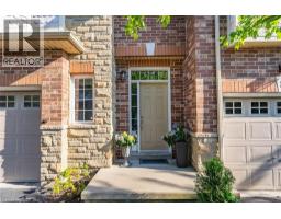 10 LIDDYCOAT Lane UnitNo. 4 - 5