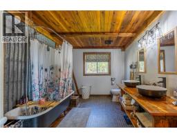 261 WEST QUARTER LINE Road - 17