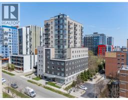 246 LESTER Street UnitNo. PH-03 - 2