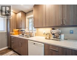 211 DIXON Street - 16