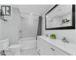 175 WELLINGTON Street - 16