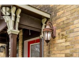 175 WELLINGTON Street - 2