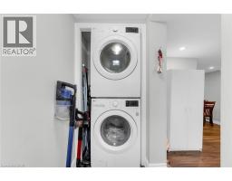 175 WELLINGTON Street - 24