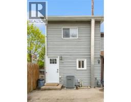 175 WELLINGTON Street - 25