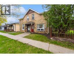 175 WELLINGTON Street - 34