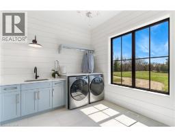 742 COUNTRY SQUIRE Road - 34