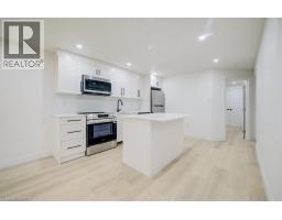 328 THE COUNTRY Way - 34