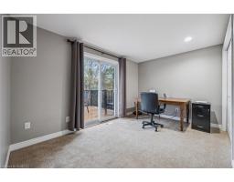79 FAIRLAKE Drive - 36