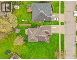 79 FAIRLAKE Drive - 6