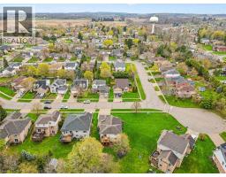 79 FAIRLAKE Drive - 7