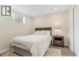 644 BALDWIN Crescent - 35