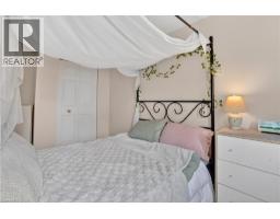 331 KEEWATIN Avenue - 34