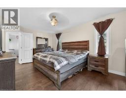 6 KINTYRE Court - 21