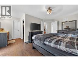 6 KINTYRE Court - 22