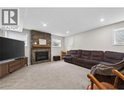 6 KINTYRE Court - 28