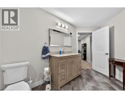 6 KINTYRE Court - 34