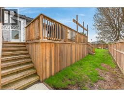6 KINTYRE Court - 38