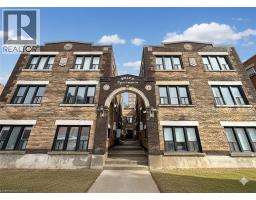 46 College Street, MLS 40801495