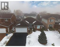 11 Falls Crescent, MLS 40806455