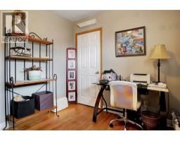24 HOFFMAN Street - 17