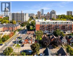 399 QUEEN Street S UnitNo. 211 - 37