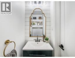 1349 QUEEN Street - 20