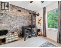 1349 QUEEN Street - 21