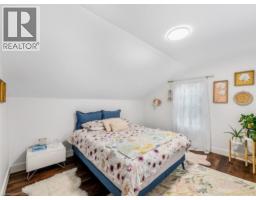 1349 QUEEN Street - 26