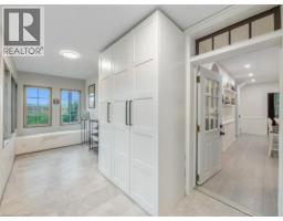 1349 QUEEN Street - 3