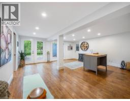 1349 QUEEN Street - 33