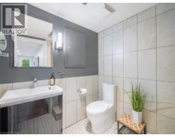 1349 QUEEN Street - 36