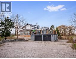 1349 QUEEN Street - 41