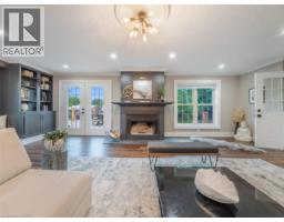 1349 QUEEN Street - 8
