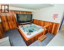 3267 KING Street E UnitNo. PH6 - 31