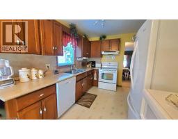 18 MAGWOOD Court - 4