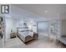 14 JAMES Court - 33